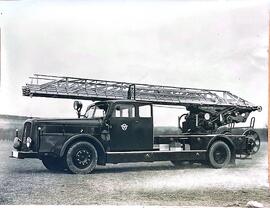 Magirus Drehleiter DL30