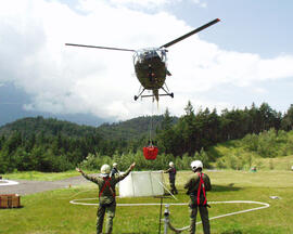 Flughelferlehrgang in der LFS/2001 06 28 Flughelfersch