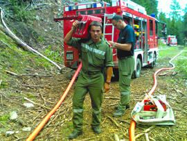 Hilfeleistung für  FF Pfunds, Waldbrand Tscheywiese