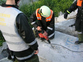 Bergeübung bei Firma Plattner/2004 06 21 Bergeü