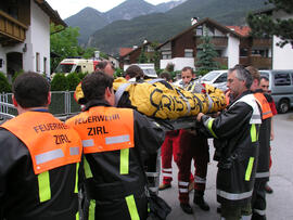 Hilfeleistung für die Rettung, Personenbergung mit DL, Innweg