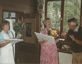 Ehrung von Hella Kaufmann und Trude Huter  1987 10 00 hella,trude-003