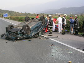 PKW Unfall A12, KM 84,5, 2 Auto zusammengestoßen