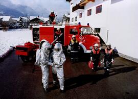 Übung beim Feuerwehrhaus/Übung bei FH001